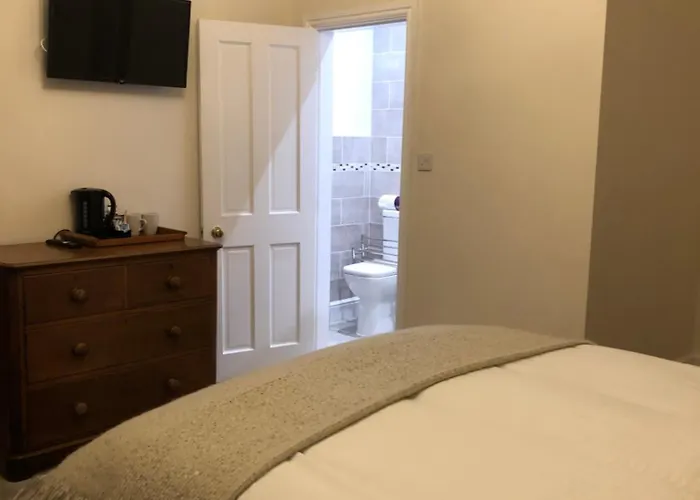 The Old Lodge Guest House